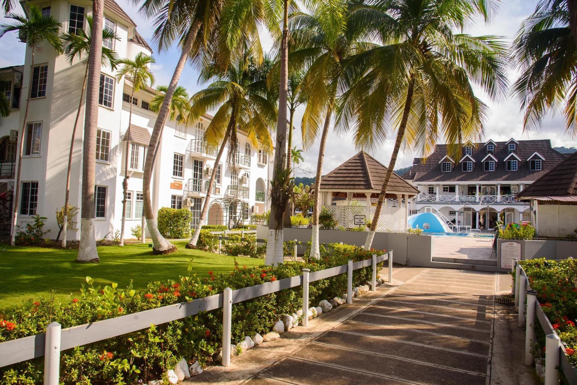 Czar'S Oasis Apt B27 @ Ocho Rios Exterior photo